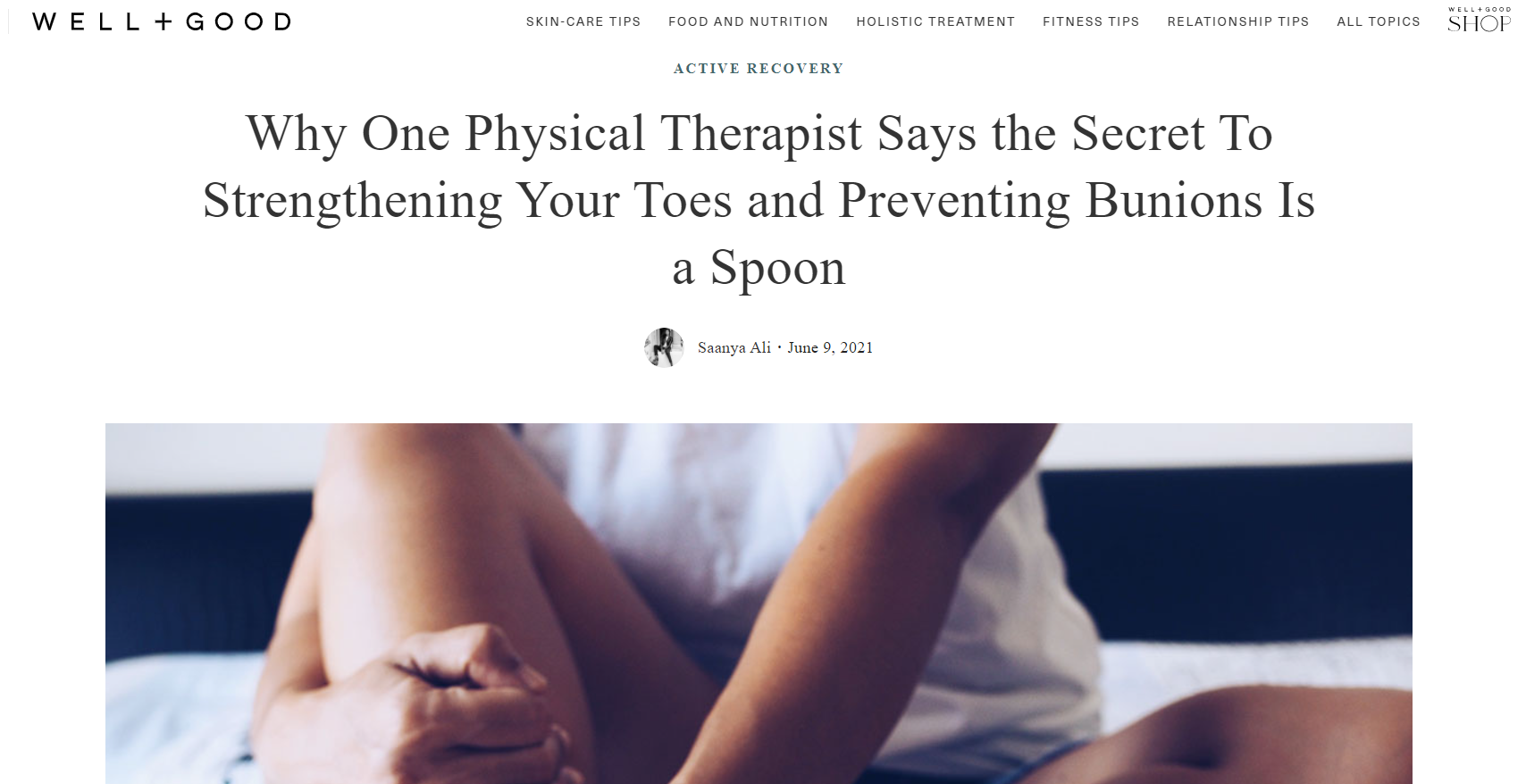 Why One Physical Therapist Says the Secret To Strengthening Your Toes and Preventing Bunions Is a Spoon